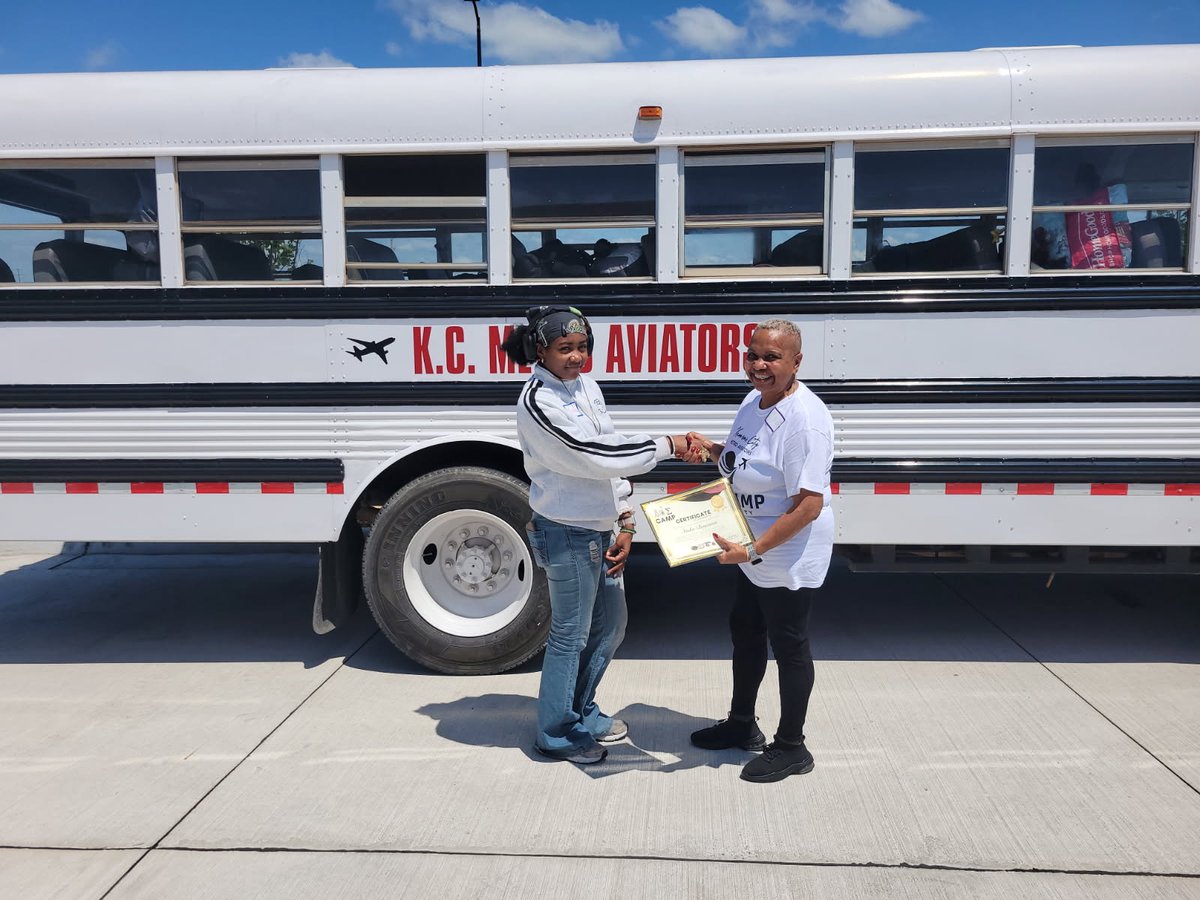 OB_Inc_KC's tweet photo. Taking summer adventures to NEW heights! 

Our Ignition Lab teens spent a week immersed in aviation before taking on the ultimate challenge: getting behind the controls &amp; actually FLYING A PLANE! 

Thank you to Red Tail Academy for making “dream big” a few thousand feet higher! https://t.co/gczkegQXtH