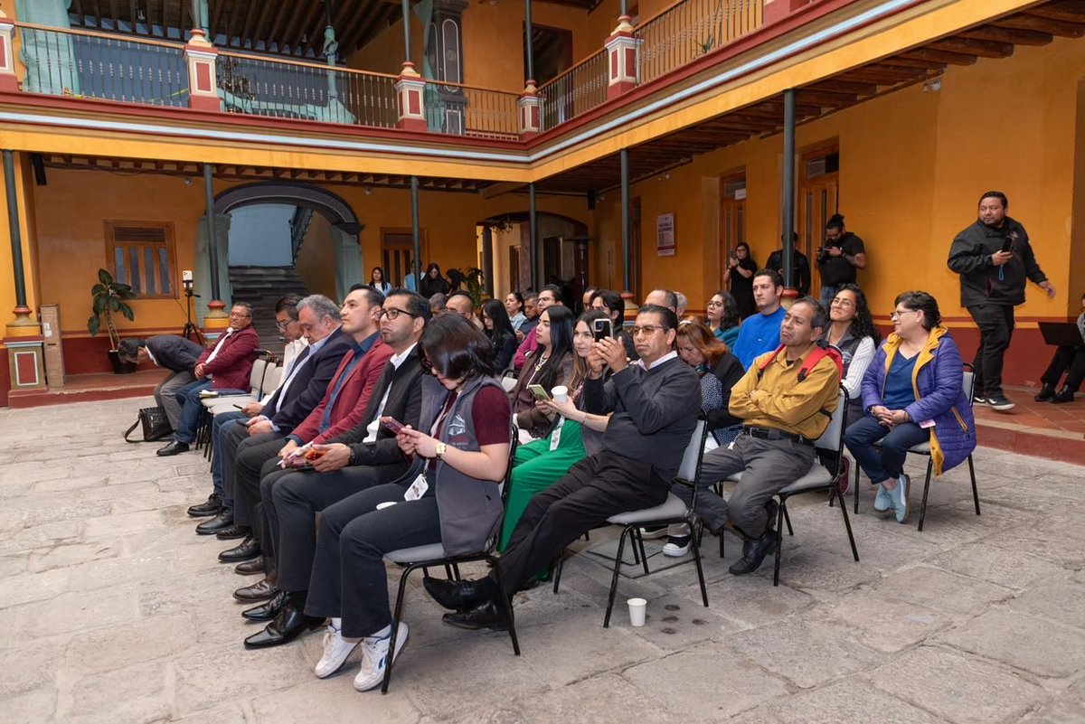 OSFEM_oficial's tweet photo. La reflexión y el intercambio de ideas también forman parte de la construcción de mejores instituciones. https://t.co/FtI4p6MMpn