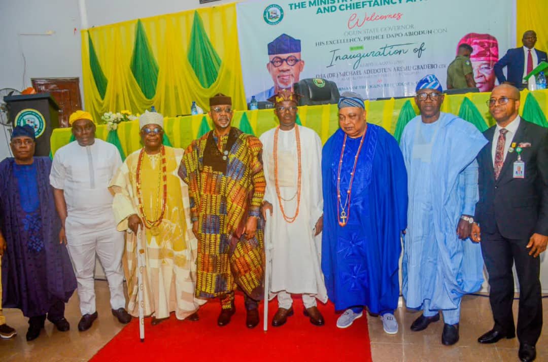 InformationOgun's tweet photo. SUPPORT ABIODUN’S ADMINISTRATION, HAMZAT URGES TRADITIONAL RULERS
https://t.co/K9dsUvoR8A https://t.co/Cw0YS5ouYR