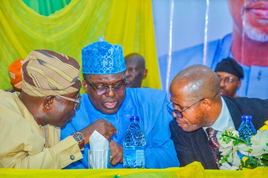 InformationOgun's tweet photo. SUPPORT ABIODUN’S ADMINISTRATION, HAMZAT URGES TRADITIONAL RULERS
https://t.co/K9dsUvoR8A https://t.co/Cw0YS5ouYR