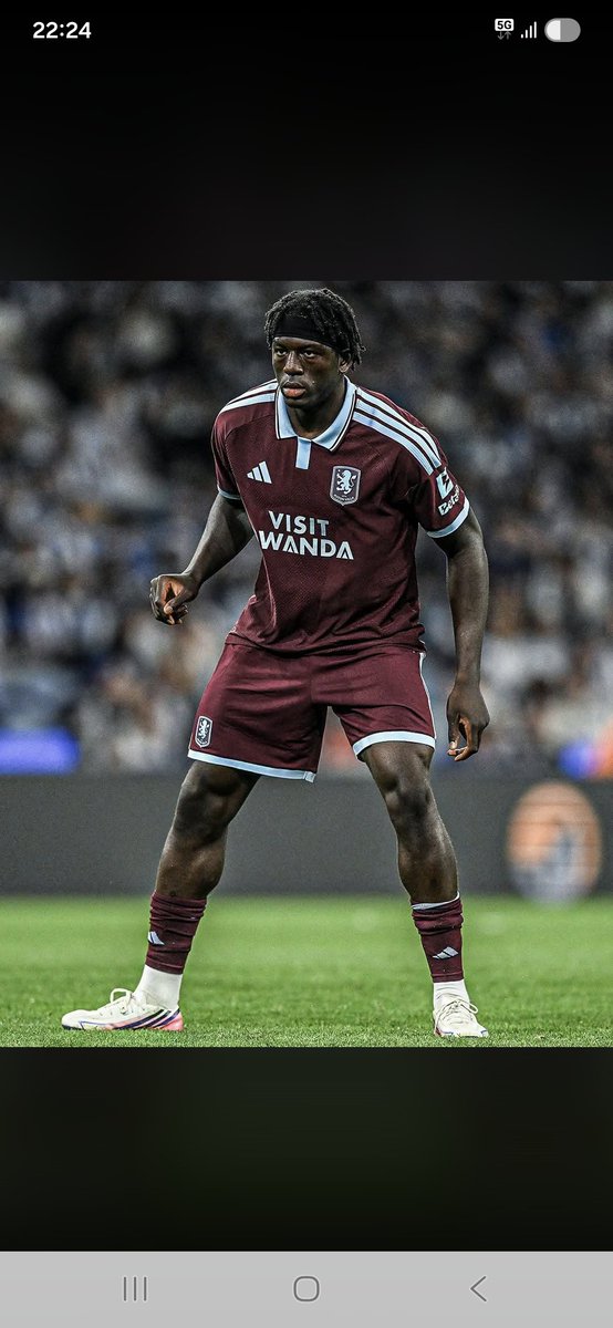 Pericaag's tweet photo. Aston Villa's new striker Brian Madjo is 17 years old 💪 https://t.co/sp4mqWoGPK