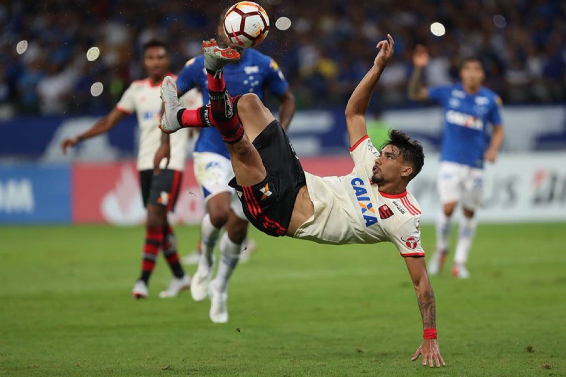 CentralFlaNacao's tweet photo. Hora do Paquetá conquistar uma Libertadores pelo Flamengo… 🔥 https://t.co/vyBdig5ct1