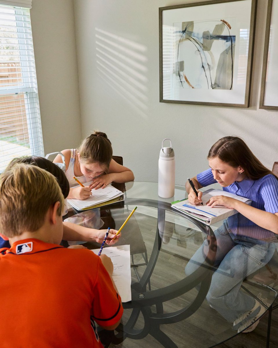 HomeSiteRes's tweet photo. Gear up for the new school year! 📚✏️

Our 3 to 4-bedroom floor plans feature sunlit flex spaces and open-concept dining areas—perfect for focused homework sessions and easy study routines. 🏠

Tap the link to explore available homes! 🗝️
https://t.co/ZKVFBWKexx https://t.co/M5FUZl1CVk
