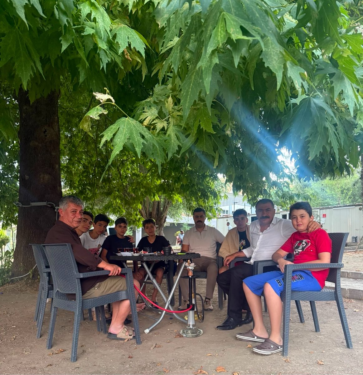 LutfuNebioglu's tweet photo. Milliyetçiliğin başkenti Elazığ’da, oksijeni bol, havası ve huzur veren manzarasıyla Hazar Gölü’nün eşsiz güzelliğinde değerli dostumuz Nurettin Bahçeçi abimize misafir olduk. https://t.co/kaGbVLlUYv