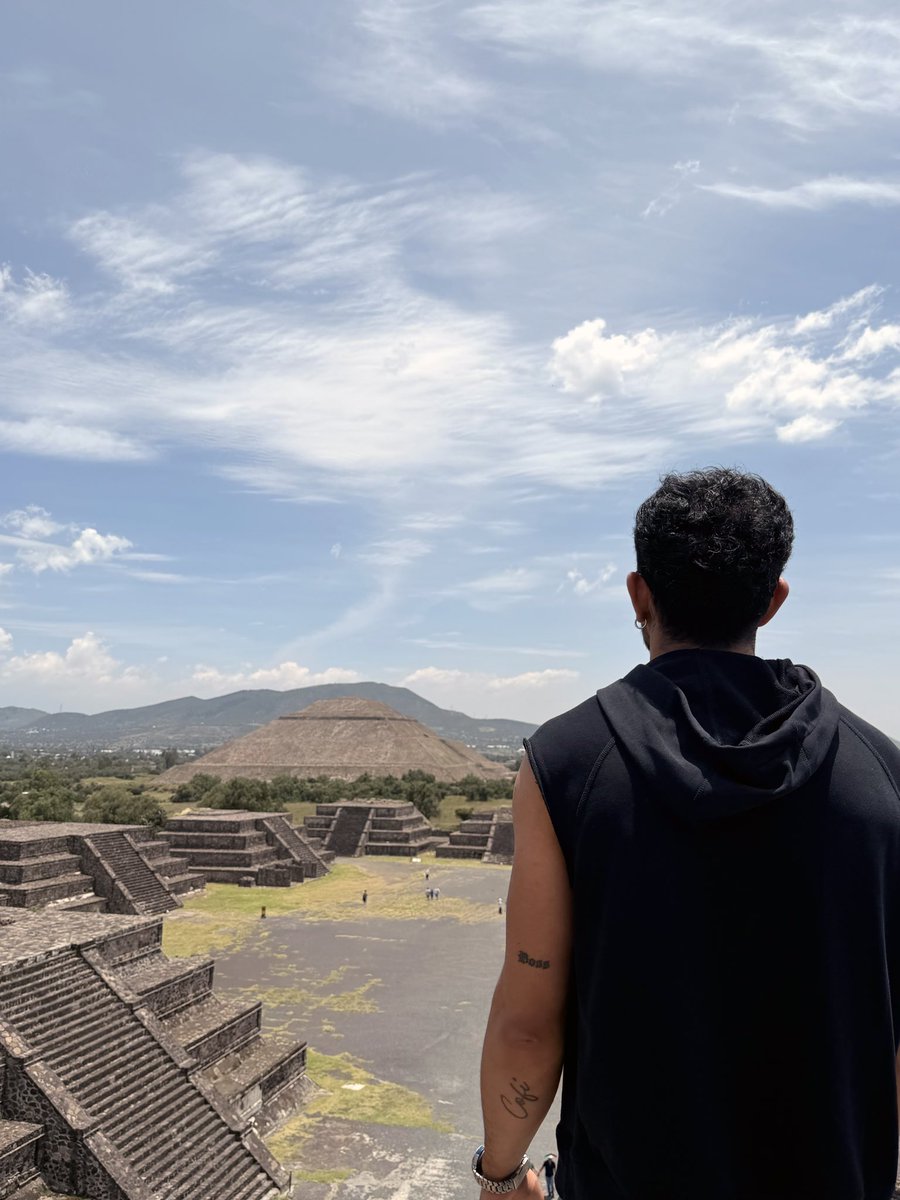 ChrisAlexLuna's tweet photo. Teotihuacán. https://t.co/qdiPHyu48g