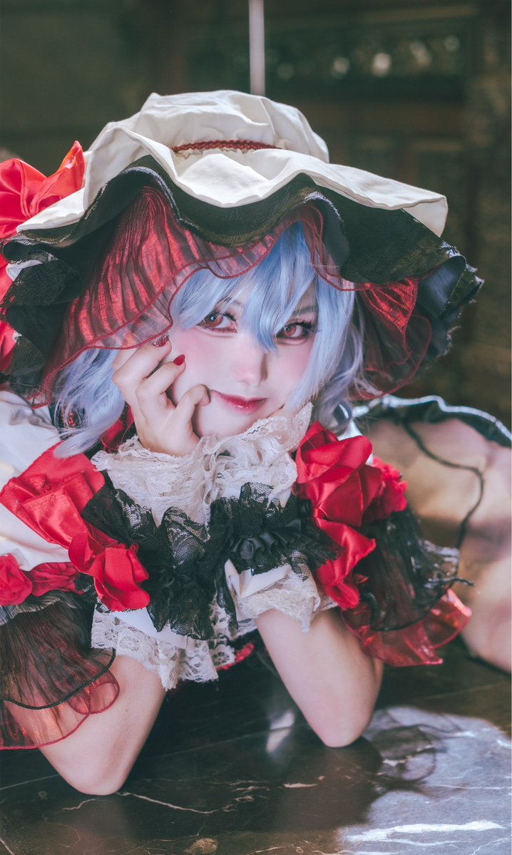 4mamizu3's tweet photo. #自我からコスプレイヤー 
恥なんて捨てまして、これ一応プリクラで撮ったんですよ、、、
深夜なら伸びないでしょ！！！！ https://t.co/X5xdOO2Thh