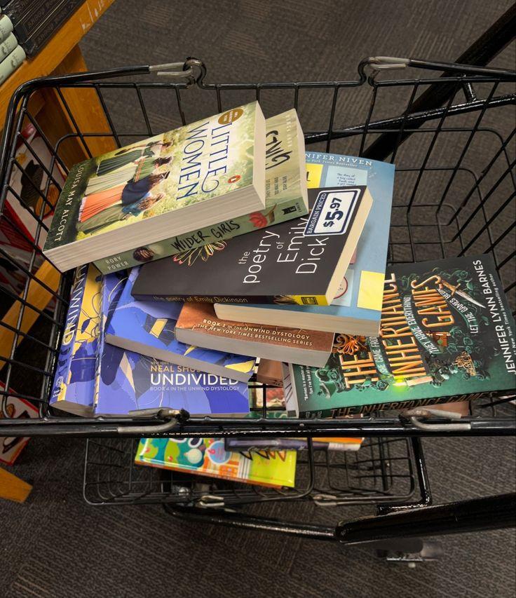 AlejaReads's tweet photo. Spending on books isn't impulsive, it's emotionally necessary.>>> https://t.co/uohE1ho3xg