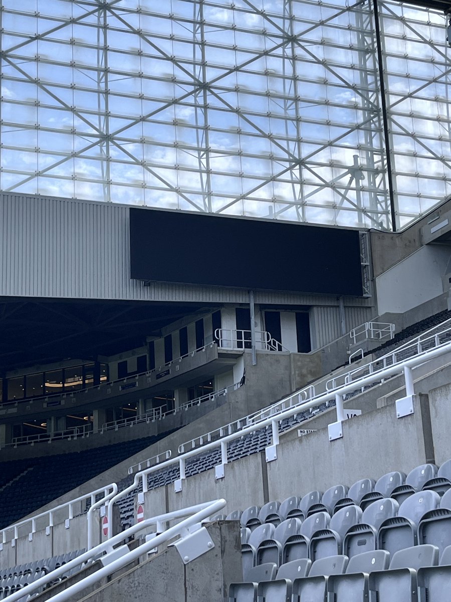 mhardysport's tweet photo. The new man, Matthias Jaissle, at a changing St James’ Park (there is another new screen at the back of the Gallowgate End now as well). https://t.co/QNotuyARPn