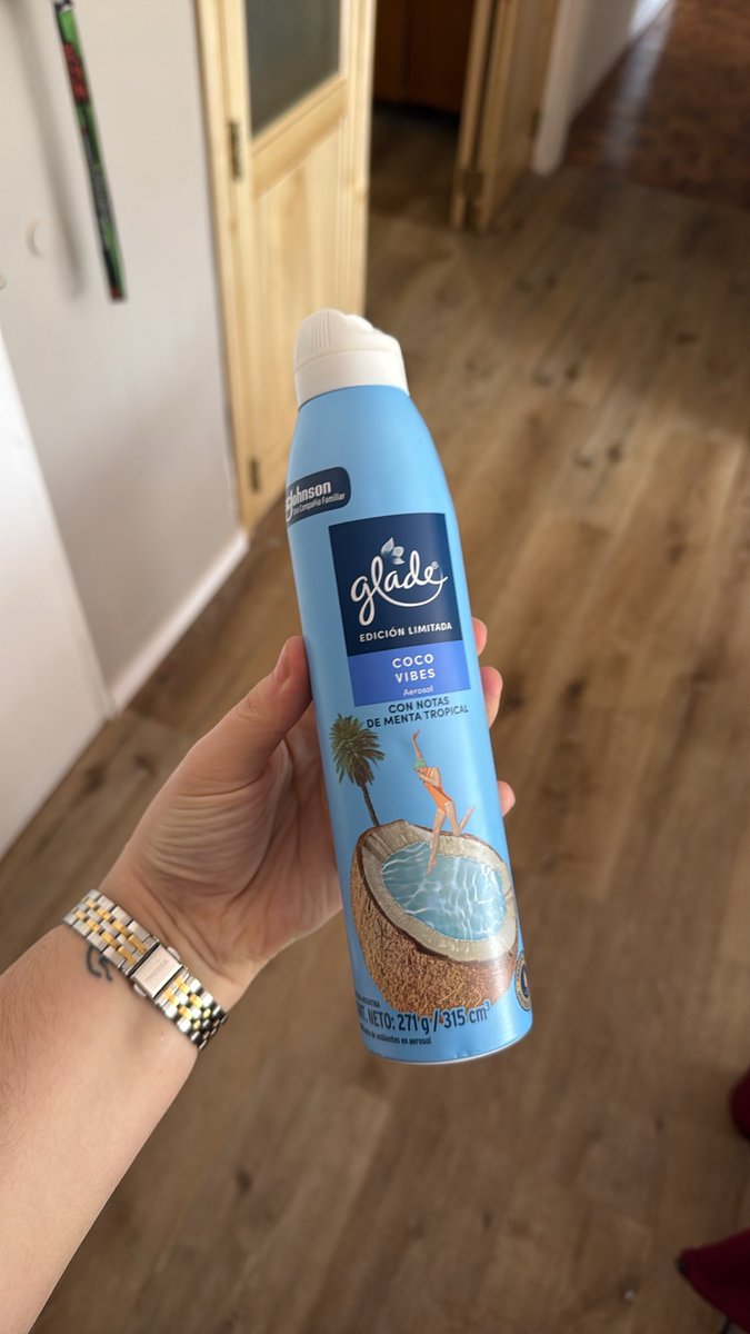 jefadelahorro's tweet photo. SOY UN ADICTO A TI 🥥
No entienden lo que es el aroma de esto! Pruébenlo y después me agradecen https://t.co/2b7LuGaWM2