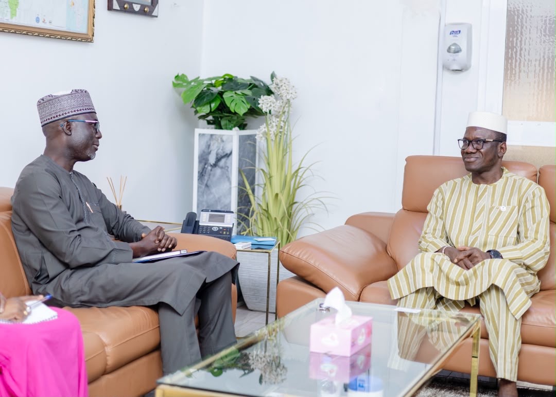 WFP_Mali's tweet photo. 🤝@WFP_Mali Deputy Country Director @SerigneMLoum met with @matd_mali Minister Brig. Gen. Issa Ousmane Coulibaly.

Together, they reaffirmed the strong partnership between the Government &amp; @WFP, and their shared commitment to supporting humanitarian action across the country.🇲🇱 https://t.co/91qPi8cZxC