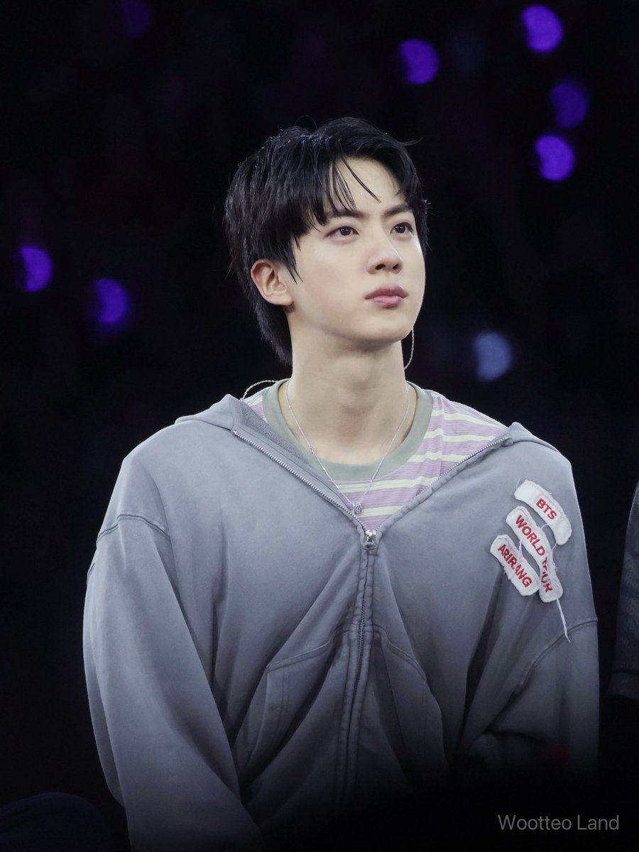 WootteoLand's tweet photo. 260810 Preview

JIN CHARMS BANK STADIUM 
#JIN_IN_BALTIMORE_D1 #JIN_WORLDTOUR_ARIRANG_BALTIMORE
#방탄소년단진 #진 #JIN #BTS_JIN https://t.co/sP4KkYGT4S