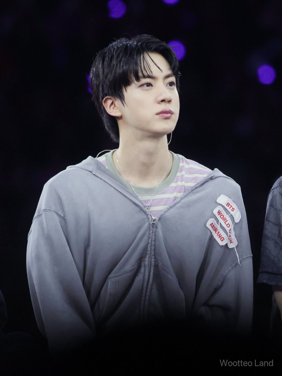 WootteoLand's tweet photo. 260810 Preview

JIN CHARMS BANK STADIUM 
#JIN_IN_BALTIMORE_D1 #JIN_WORLDTOUR_ARIRANG_BALTIMORE
#방탄소년단진 #진 #JIN #BTS_JIN https://t.co/sP4KkYGT4S