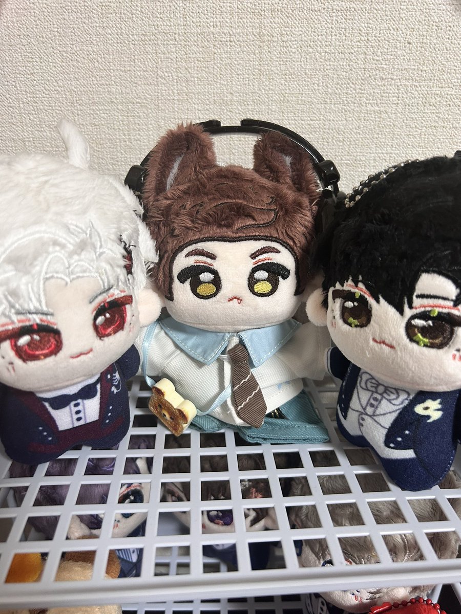 awooomacaron's tweet photo. They look so perfect together! We fight for not only Valko but for all of them! #LADSis6 #全世界都爱敖尹 #ValkoIsLoved #ValkoisValuable https://t.co/8OdFAQncs2