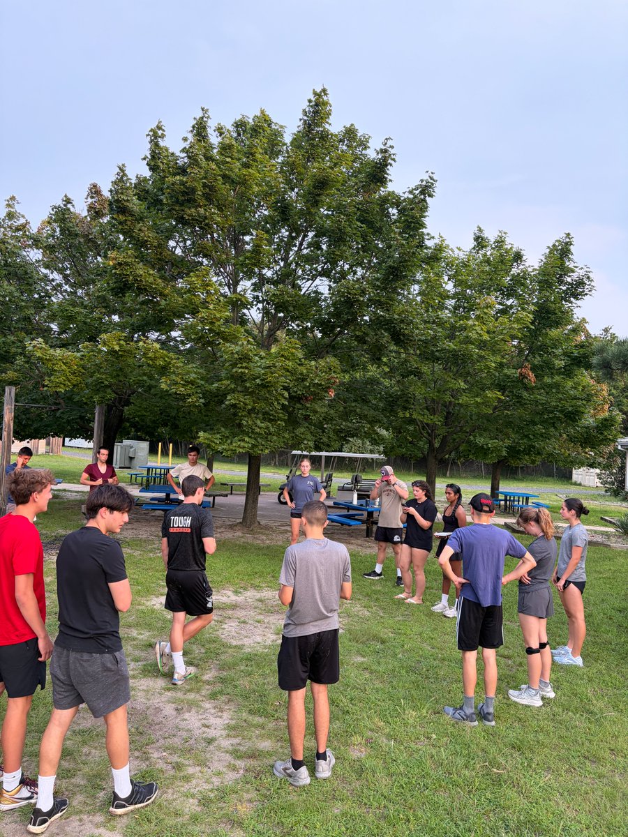 MastNjrotc's tweet photo. Another day of training and preparing for the start of the school year! #NJROTC #NSTC #NETC #NROTC https://t.co/WcfPFVgKJA