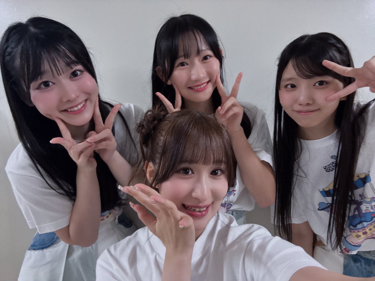 iori831_hkt48's tweet photo. 3人のかわいい子たちがチームKIVに‼︎
おめでとう!💐 https://t.co/NwhF9Dl5Ua
