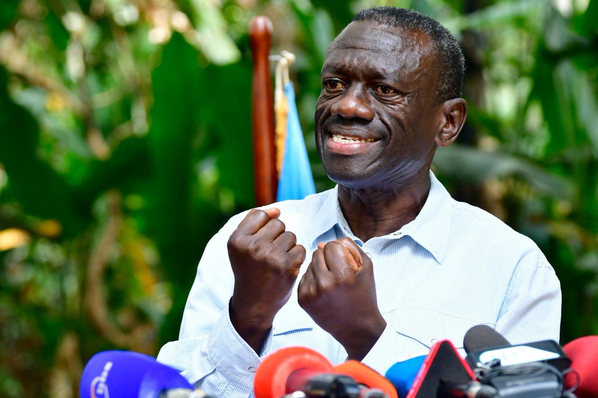 Report_256's tweet photo. Uganda Prisons Service has confirmed that Col. (Rtd) Dr. Kizza Besigye returned to Luzira Prisons Hospital on August 7 after a 10-day admission at Mulago Hospital.

UPS says his health is steadily improving, with his family and personal doctors having access to him.

#Report256 https://t.co/jQXUntwPul
