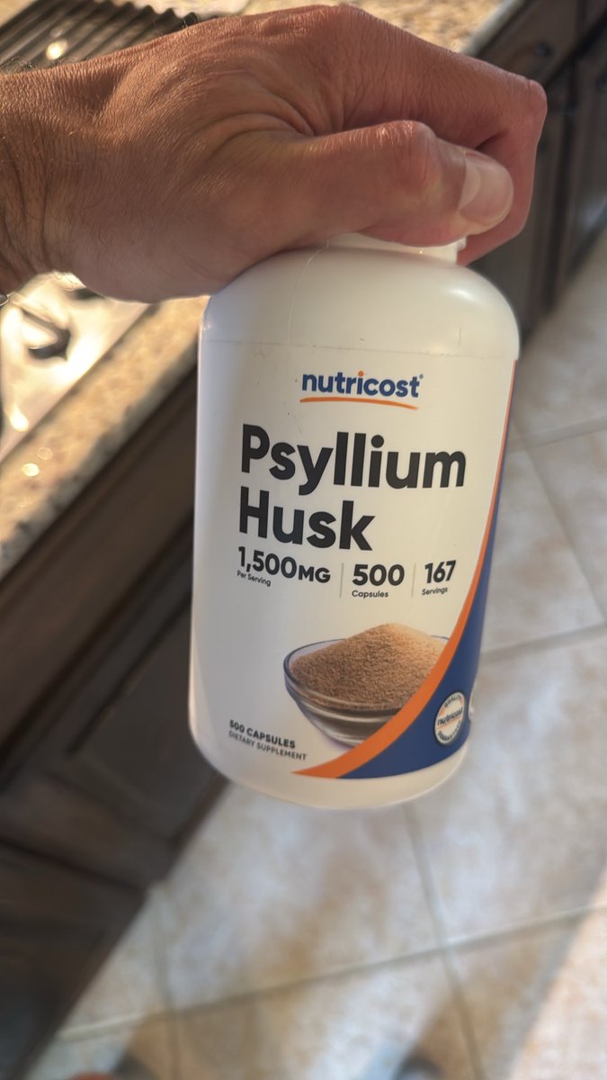 _TrueVoodoo's tweet photo. I am down 6 pounds in 3 days after starting to take Psyllium Husk. 

Biggest dumps of my life 🤣 https://t.co/Jf4FUfUTuk