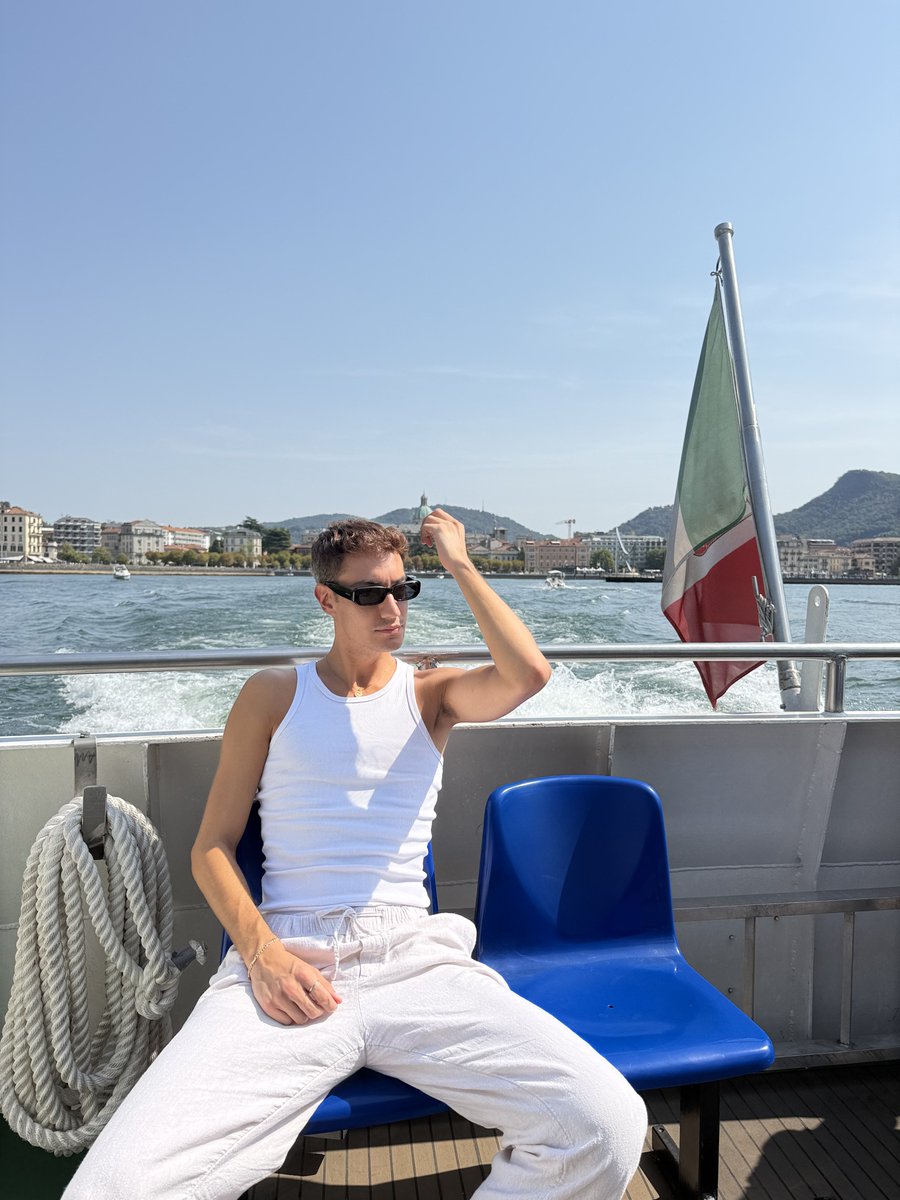 marc_carlotti's tweet photo. lake como 🇮🇹 https://t.co/mC8qZ6Wn0j