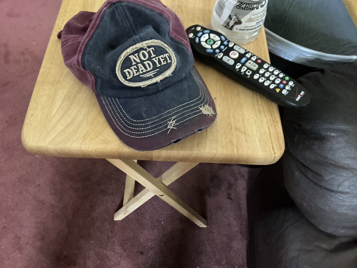 wiseunclebuck's tweet photo. It’s a beautiful day outside and I’d love to outside, but when the cancer diagnosis came, my families took my car keys away, cleaning, publi safety. This is my indoor the world. https://t.co/4dBDiaQtqR