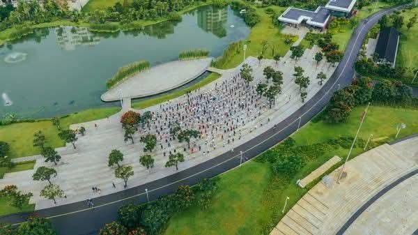 dessalegnmanaye's tweet photo. Why Friendship Park is now the blueprint for public spaces across Ethiopia:

1 BILLION Birr in just 4 years

Addis Ababa’s Friendship Park isn't just a green space—it’s a masterclass in modern urban transformation.
#Ethiopia 
@AbiyAhmedAli @BerhanuTsegaye 
https://t.co/HeW3FB19V0 https://t.co/n59bvgC4Os