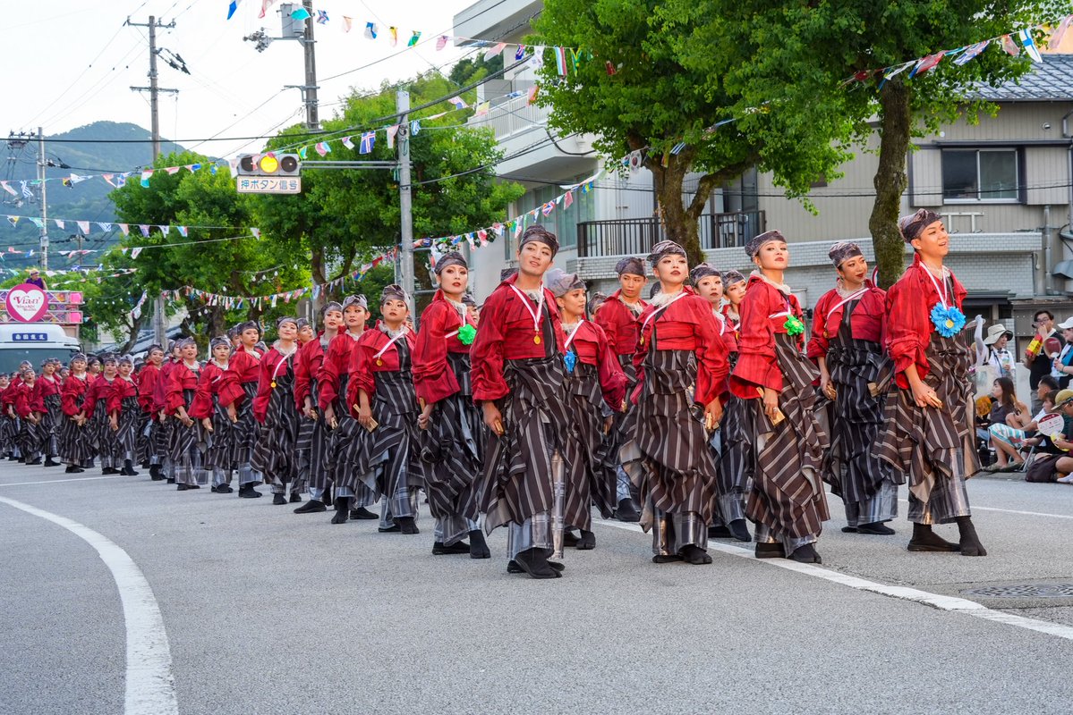 andAs_official's tweet photo. よさこい祭り本番にて、審査員特別賞を受賞いたしました。
このような名誉ある素晴らしい賞をいただけたことを、大変嬉しく思います。
沿道からいただいた、一つひとつのご声援が私たちの力となりました。

1年間大切に踊り続けてきた「Alhambra night」を、踊り納めの瞬間まで大切に踊ります。 https://t.co/RYGgpNuDel