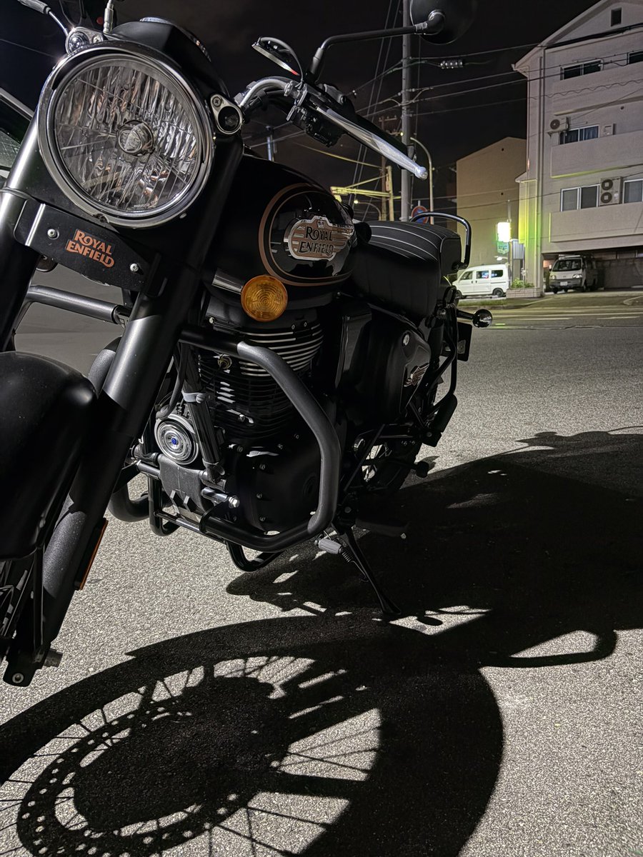 1121_kou's tweet photo. 久しぶりのバイク投稿
納車して1年経ってた
1年点検持っていかないとやなぁ https://t.co/8LPsrvIWF3