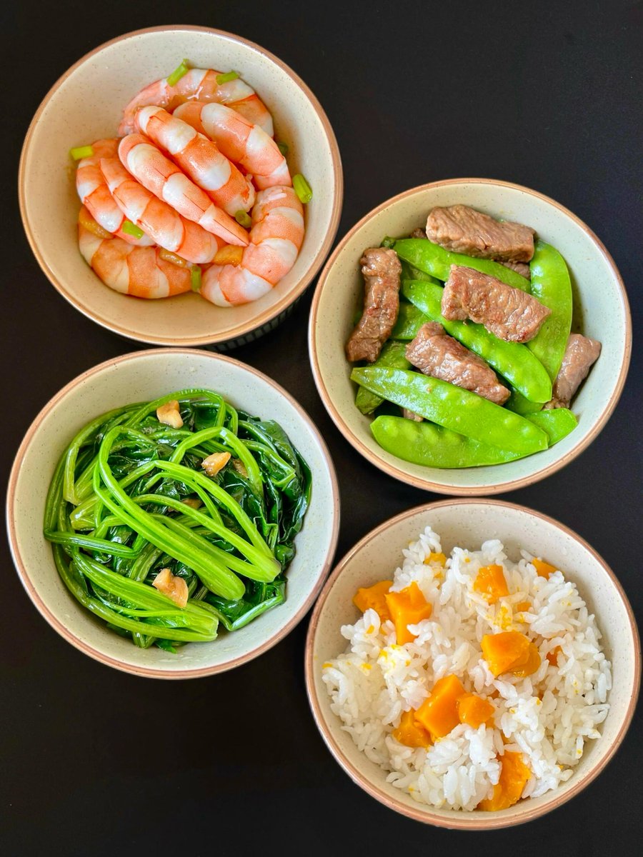 2freshGodwin's tweet photo. [Used to grab takeout every workday, now meal prepping on Sundays u0026 saving so much time + money  Small shift, big win!]， https://t.co/ampTQsnTEF