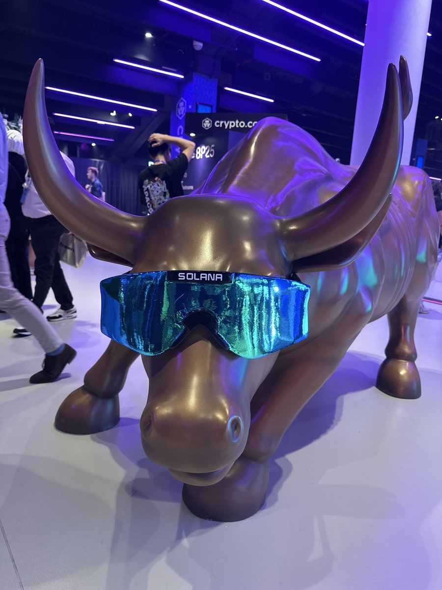 JayDeezy1413's tweet photo. Oh, that’s why it’s slow today. 

solana:So11111111111111111111111111111111111111112 

Come on you 🐂 do you wanna live forever!? https://t.co/fZBxuvQtVc