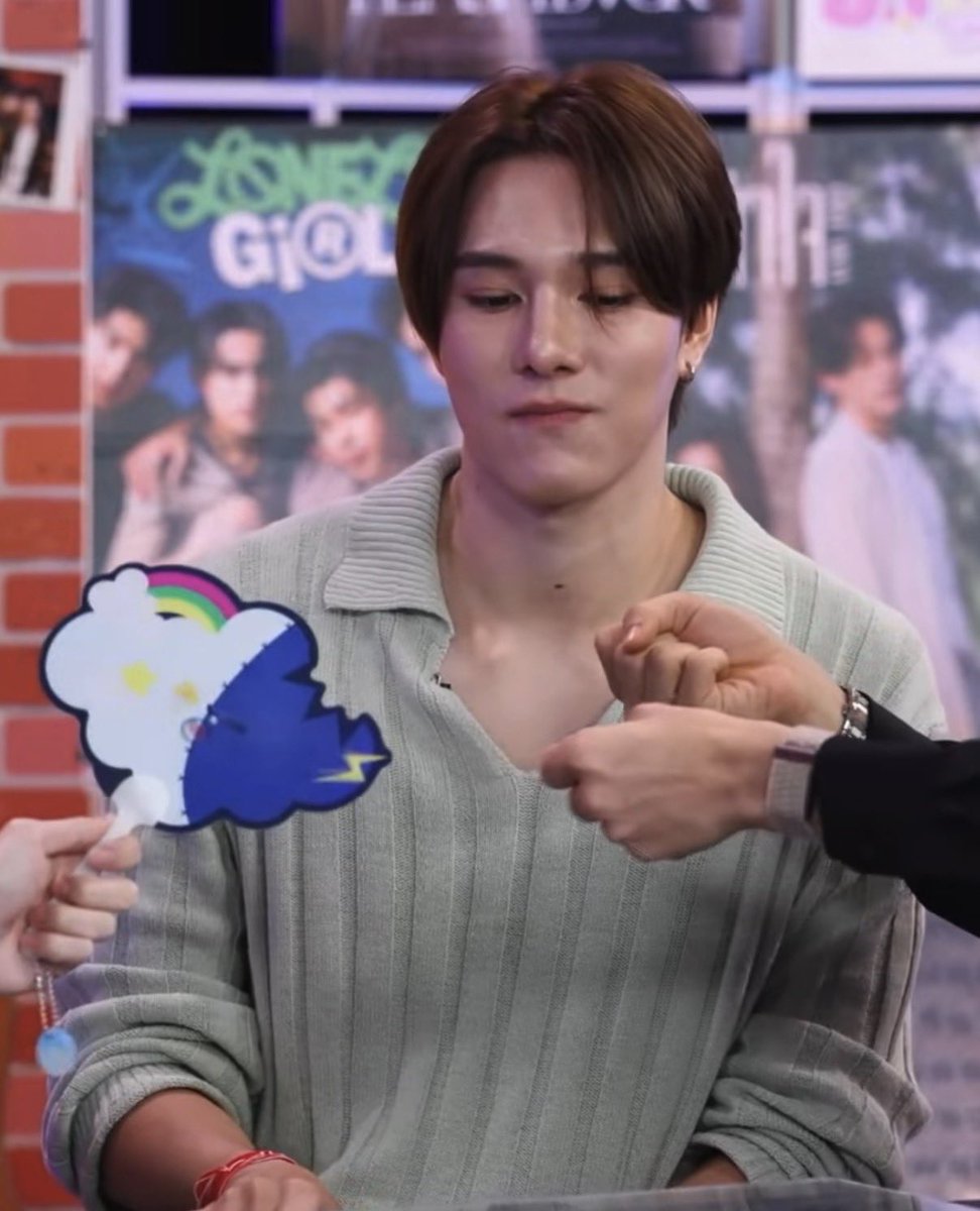 malmayyy's tweet photo. เอ็นดูชีมาก ผชพวกนี้รุมแกล้งจั๊นง้ะ ૮₍ꐦ-᷅⤙-᷄₎ა https://t.co/2AzHQYZA3C