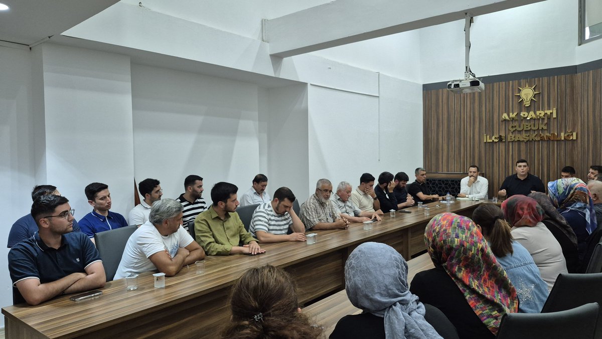 akparticubuk's tweet photo. Genişletilmiş Yönetim Kurulu Toplantımızı İlçe Başkan Vekilimiz Sn.@yasinayvaci06 Başkanlığında gerçekleşmiştir.
@hakanhanozcan @AkpartiAnkara @akahmetkilic https://t.co/F8ev2Dp724