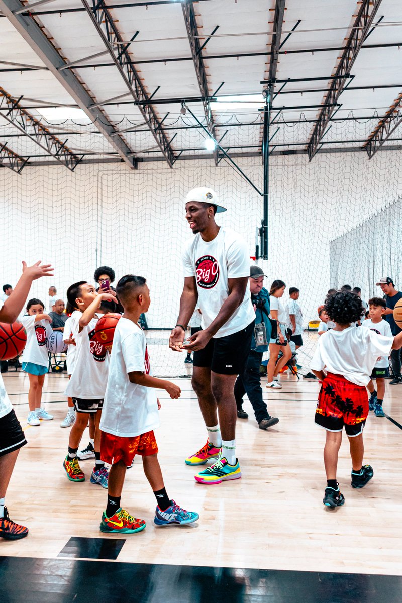 ATLHawks's tweet photo. Big O gave back to his SoCal community with his very own summer camp ❤️ https://t.co/im3Z8kDPoG
