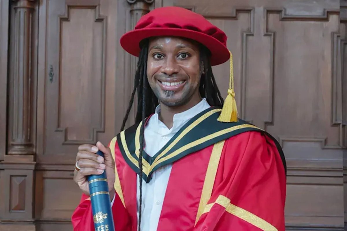 latimeralder's tweet photo. Mr ('Professor') Arday had 2 x GCSEs
PE and textiles.
No maths. No science. No 'humanities'
Yet Cambridge Uni somehow elevated him in their minds as a modern day genius.
'The trouble with clever people is that they can be deeply deeply stupid' (Jacob Rees-Mogg) https://t.co/Q6fT2LU3Gq