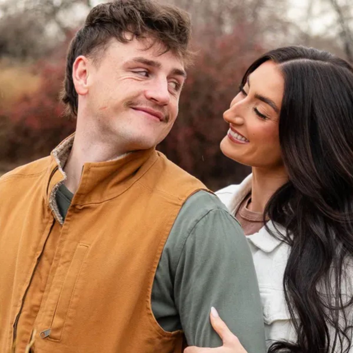 Dexerto's tweet photo. Mormon influencer Chandler David Hendry has died at 27 after a three-vehicle crash in Utah https://t.co/rLBPZIl2rx