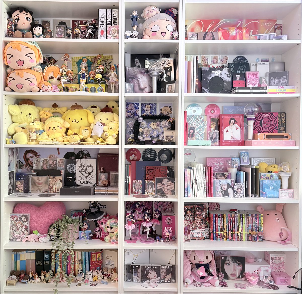 bunnymutii's tweet photo. Collection/room photodump! 💗🌸 https://t.co/boUlJSIxZS