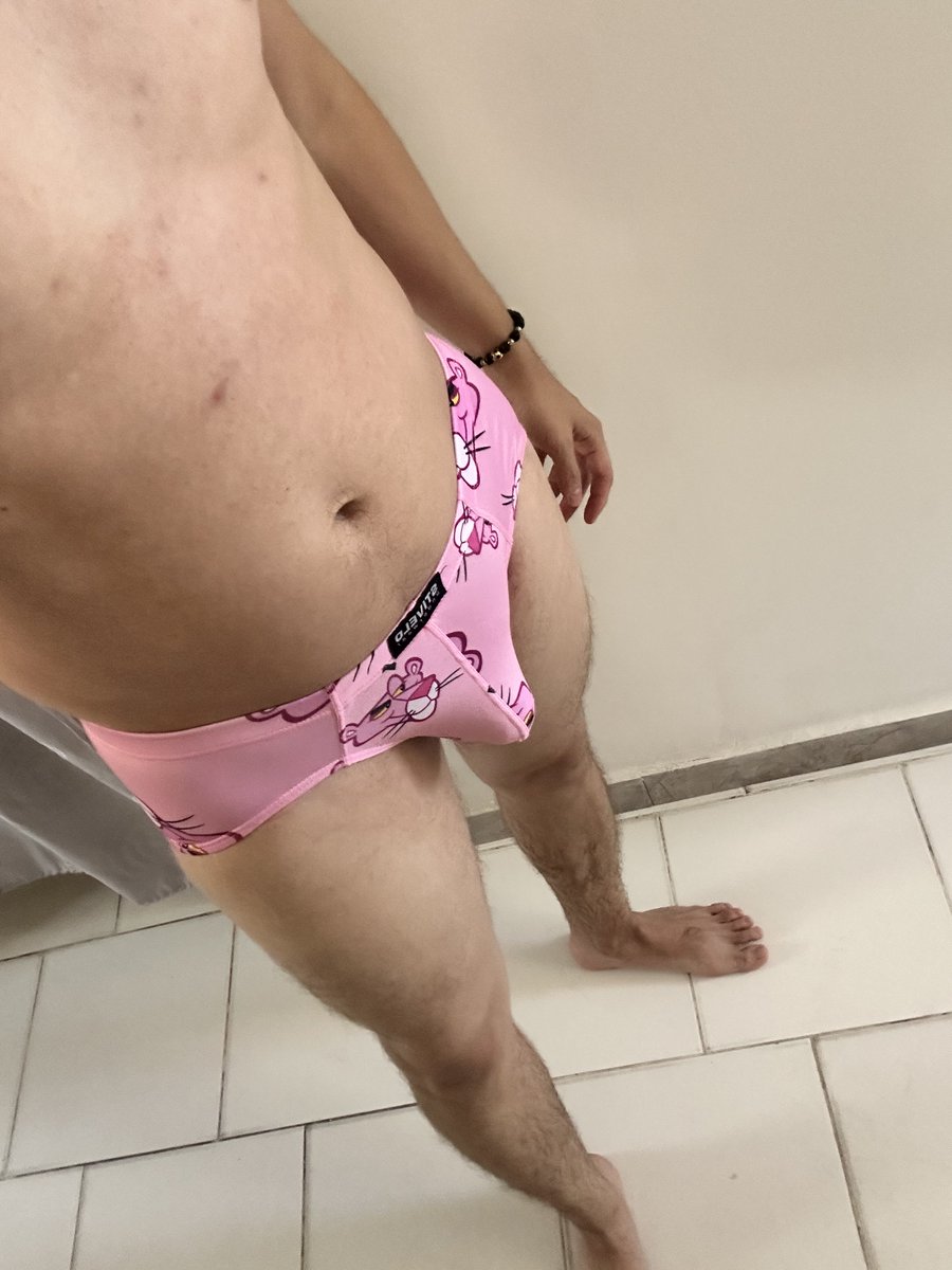 Thiago_0493's tweet photo. Qué tal mi pantera rosa ? 🩷 https://t.co/ZRGhch2saI