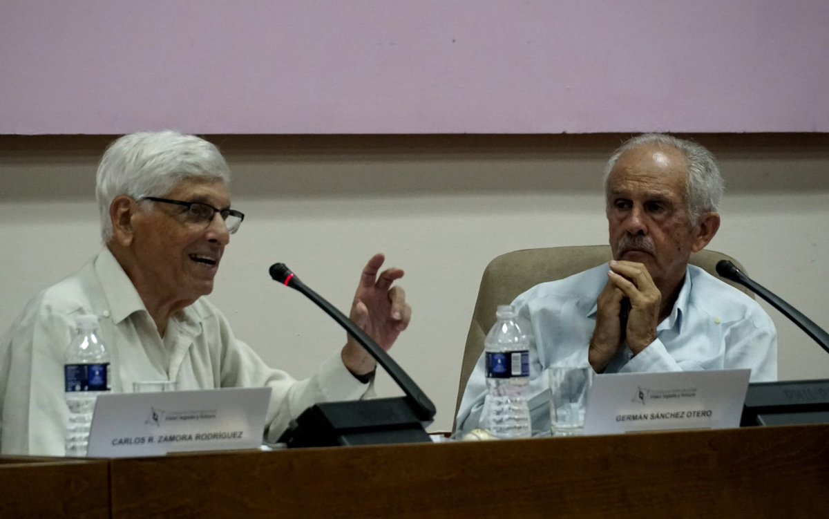 CubaMINREX's tweet photo. Inicia el segundo panel del Foro “Fidel y la política exterior de la Revolución Cubana”, con testimonios de embajadores y diplomáticos cubanos que cumplieron importantes misiones concebidas y dirigidas por el Comandante en Jefe. 

#100AñosConFidel https://t.co/tMbRYHNpOs