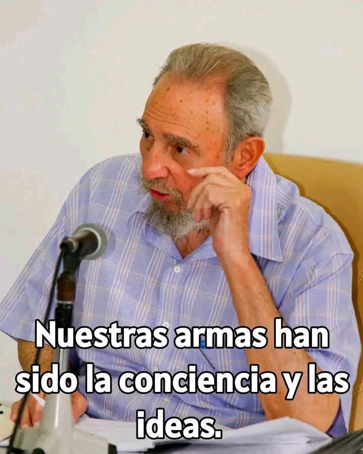 RobertoBorgesS5's tweet photo. Sus ideas fueron,son y serán faro y guías para los pueblos del mundo #100AñosConFidel #FidelVive #EducaciónGranma #CubaMined #ProvinciaGranma #Cuba https://t.co/ElRkYO4q5X