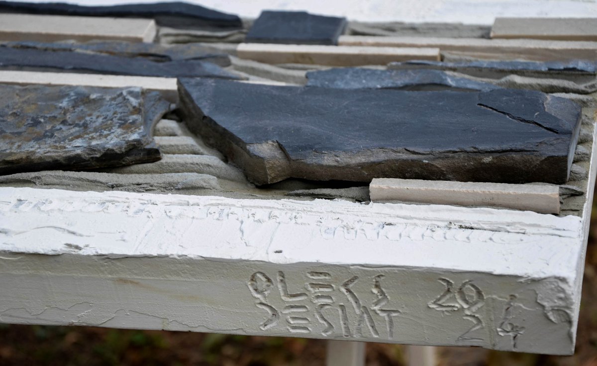 DesOleksandr's tweet photo. «Time That Shapes Rocks» / Час, що Творить Скелі, 2024
My textured wall relief where the eternity of natural stone meets the clean geometry of architectural concrete. A materialized meditation on time.
#art #wallsculpture #concreteart #minimalism https://t.co/R31K1PsdOG