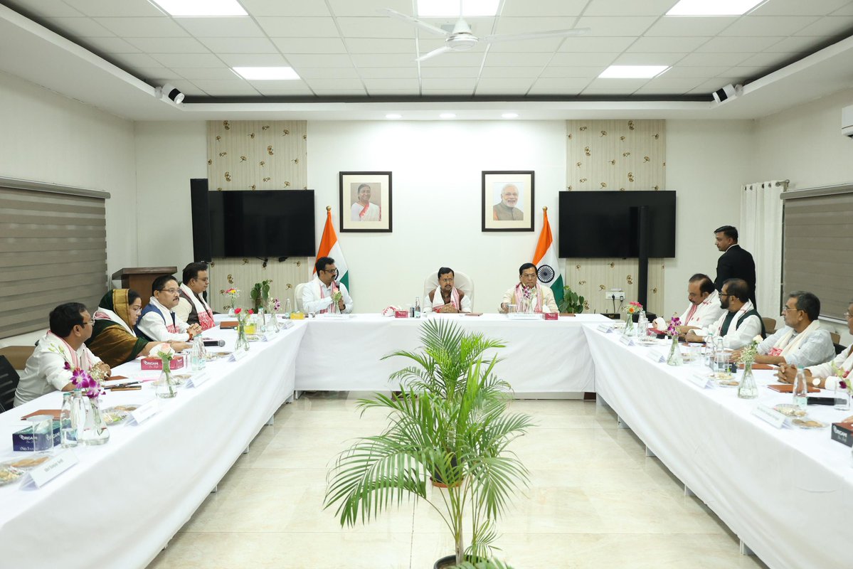 sarbanandsonwal's tweet photo. The NDA MPs' Toli led by Hon'ble National President of @BJP4India Shri @NitinNabin ji met at my official residence in New Delhi today. 

Engaged in extensive &amp; productive discussions regarding the current political and national scenario, and other key issues. https://t.co/QJR1UO4DnJ