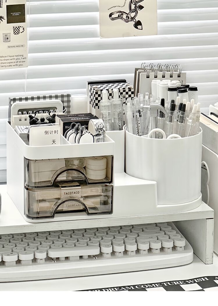 emix_live's tweet photo. Turn an old glass jar into a stylish desk organizer—no fancy tools needed!  #DIYUpcycle https://t.co/ayKEAKZYb3