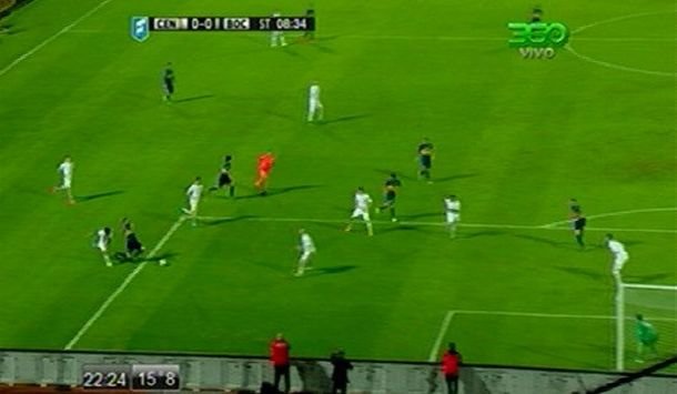 TomasRuiz27's tweet photo. @GonzaloGuidoba1 @DiarioOle Acá uno alevoso https://t.co/wkDbBiY3Qa