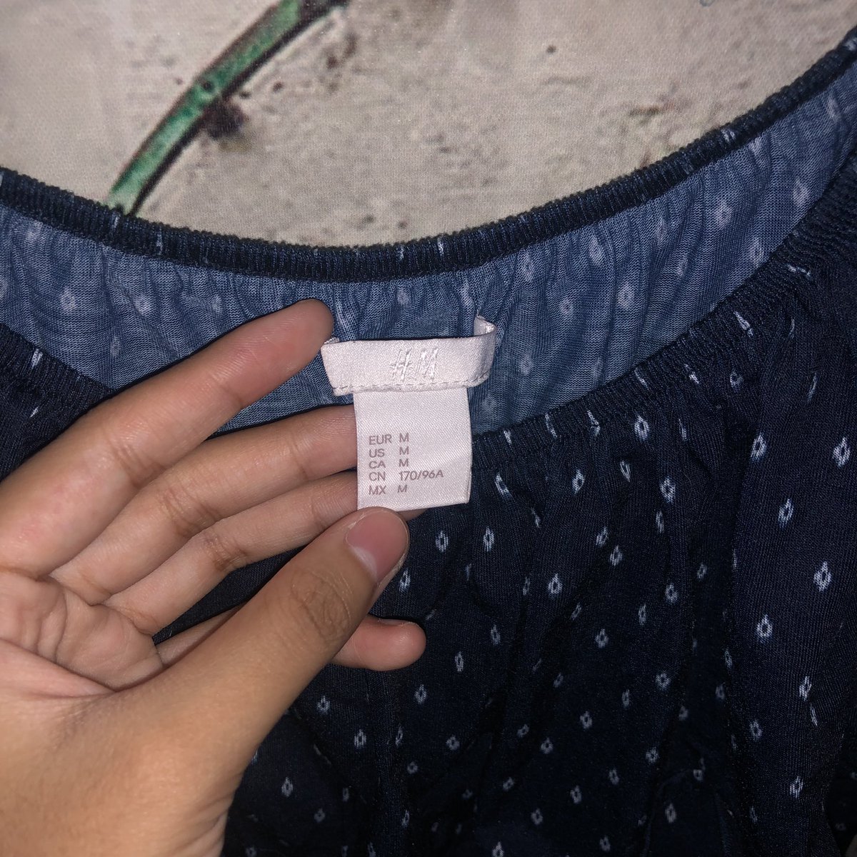 renjuncutieboy's tweet photo. WTS / Want To Sell

Preloved H&amp;M Off Shoulder Top 

Harga : 72.000

— LD / P : 96 cm / 49 cm
— No minus
— Dom Jakarta, checkout via oren
— Include safe packing &amp; admin oren
— DM for more details! https://t.co/yeCJBPDHgU
