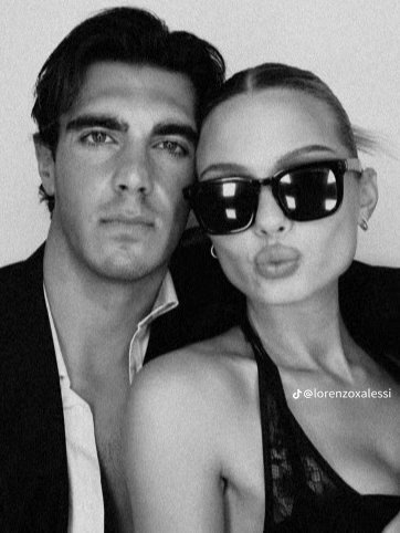 DONN_NN_'s tweet photo. Lorenzo and Julia🥵 https://t.co/U50ZWiB9G9