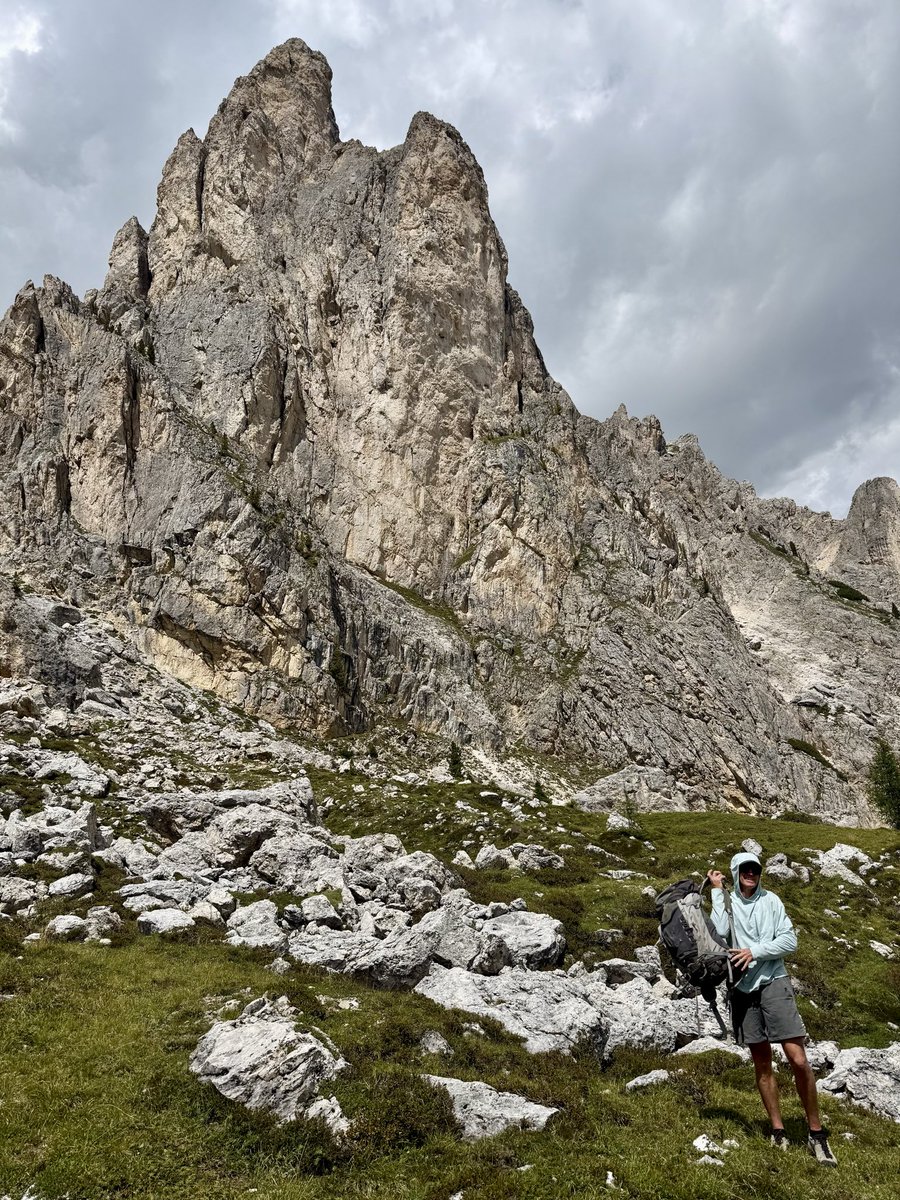AlexHonnold's tweet photo. Josh and I decided to take a “rest” day after the Marmolada - something shorter with less of an approach. We settled on C’est Plus Facile, a surprisingly cool 8 pitch 8a (5.13b) up this nice face right by the road. A bolted route with bolted anchors felt like proper vacation climbing.
