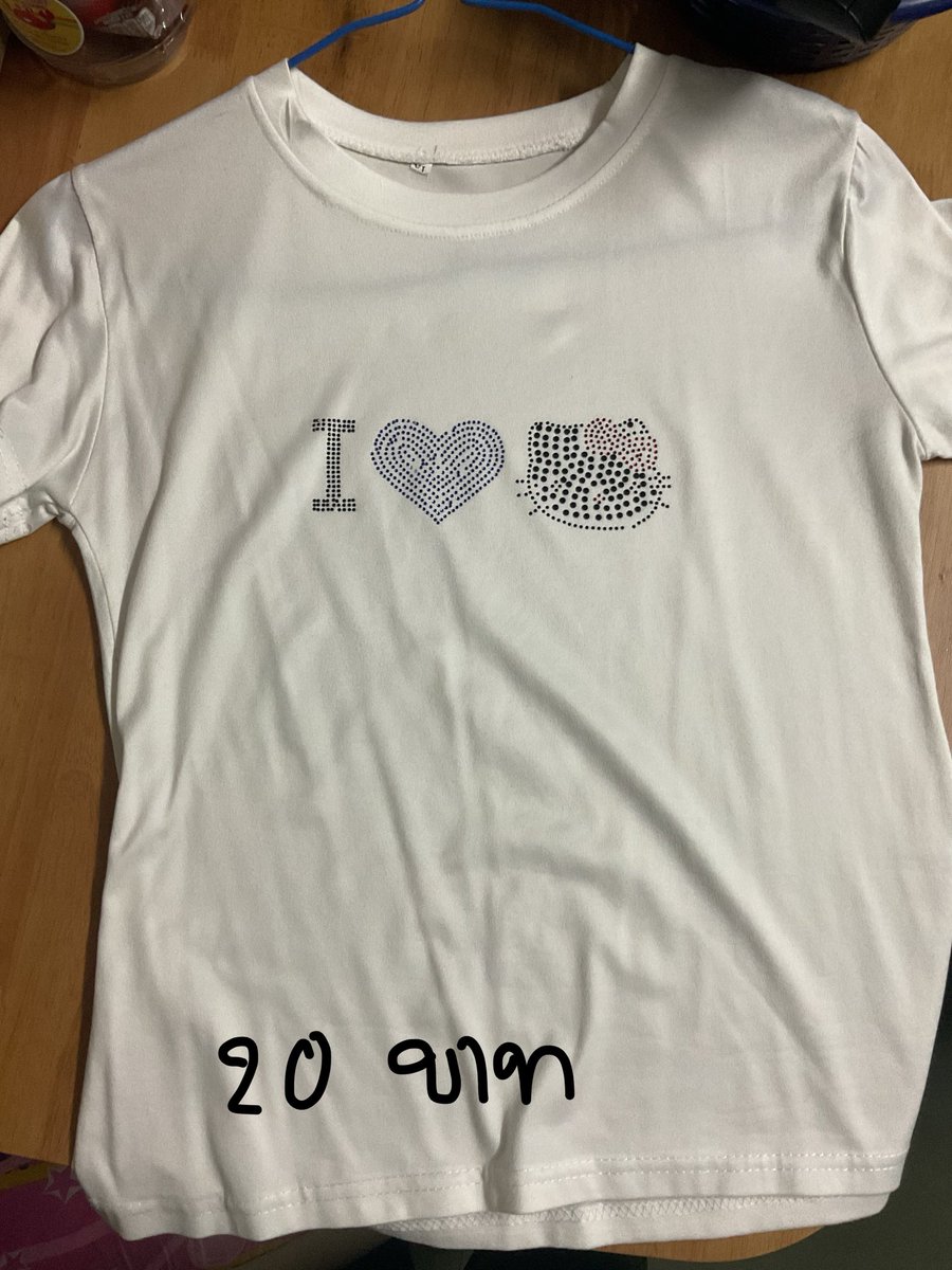 NadthchyaH's tweet photo. ขายเสื้อผ้ามือสองจร้าา สภาพดีทุกตัวsize xlทุกตัวค่ะ ค่าส่ง20บาททักมาขอดูรูปเพิ่มเติมได้นะค่ะ พร้อมส่งงง  #ส่งต่อเสื้อผ้ามือ2 #เสื้อผ้ามือสองสภาพดีมาก #เสื้อผ้ามือ2 สนใจตัวไหนแคปปแล้ววันDmมานะค่ะ ดีแอมมไปหาเทอก้ทำเป็นเบ้าวื ป.ล ใส่ไม่ถึง5ครั้งทุกตัว พอดีแม่ค้าาน้ำหนักขึ้น https://t.co/OsqWJhesOV