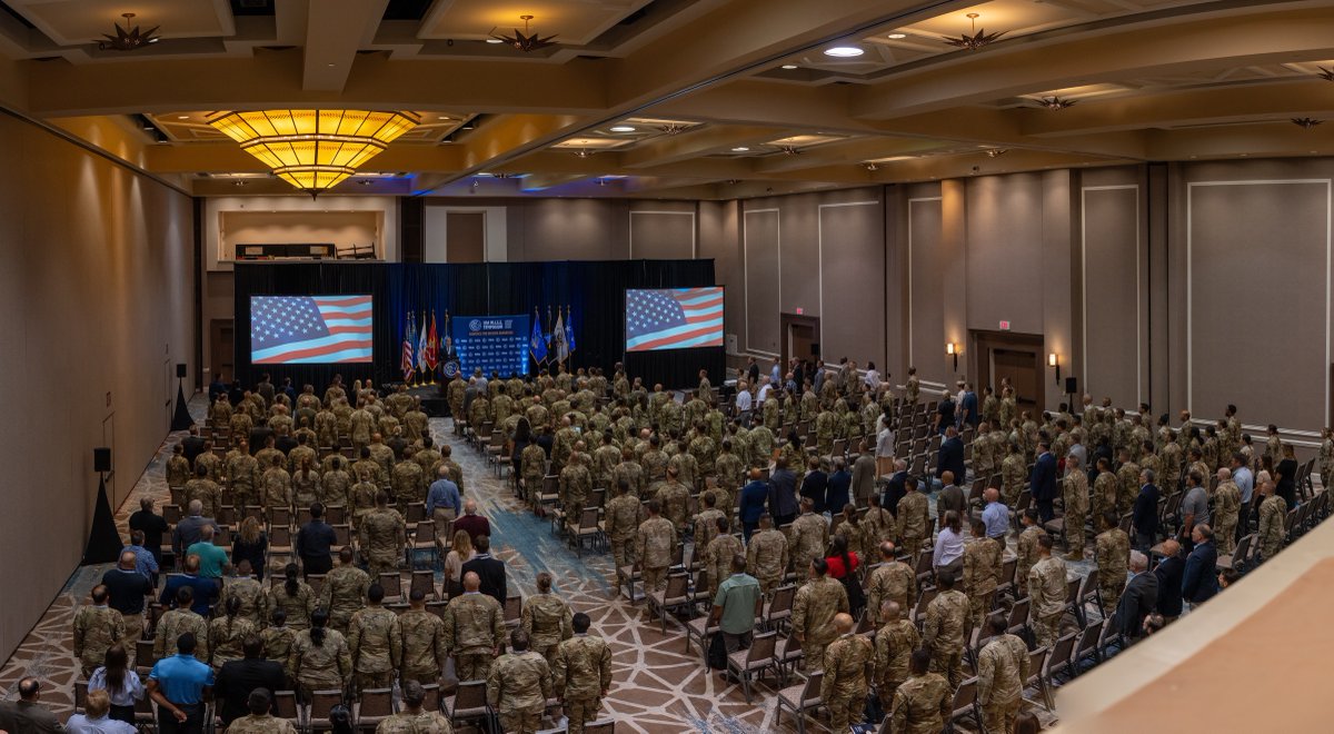 TeamLOA's tweet photo. VICTORY STARTS HERE. 🇺🇸

#LOA2026_Vegas is officially underway!

The room is packed. The mission is clear. #LOGNATION it’s time to connect, challenge assumptions, and sharpen how we sustain the Warfighter when it matters most.

⚡ Let’s get after it!

#DecisiveAdvantage https://t.co/sC8A6j1j4g