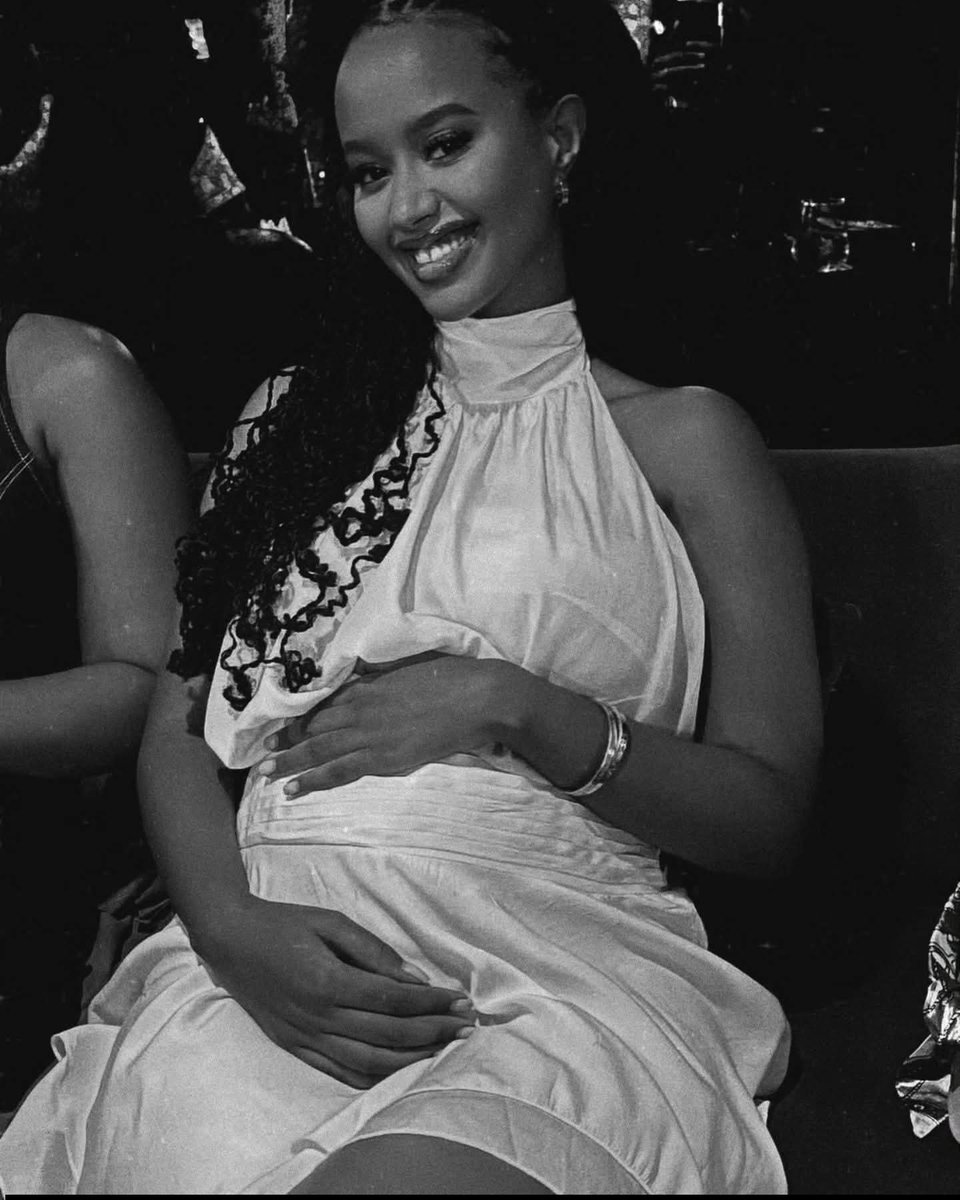 simba_tv2's tweet photo. Nishimwe Naomie aratwite ❤️say congratulations 👏 
https://t.co/WlPziIHIrv https://t.co/xppztXE4CK
