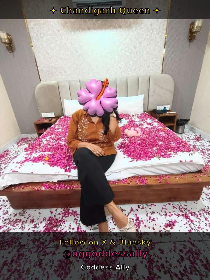 ogGoddessAlly's tweet photo. Bow down in front of me 🐕🐕 available for online session https://t.co/lfGtN6uzPy