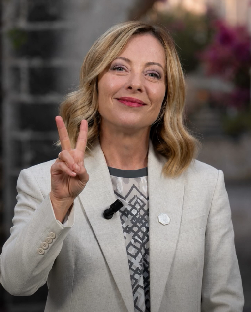 DanteTempestini's tweet photo. ORMAI TUTTA L'EUROPA SEGUE LA LINEA DETTATA DA GIORGIA MELONI! https://t.co/vqFpfRJLaO