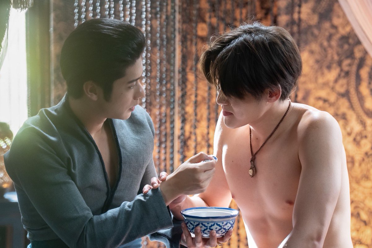 Lengso_'s tweet photo. EP5 แล้ววววว~~~🤍😋⚡️#บุพเพสันนิวาสEP5 https://t.co/53AlVO2VYL